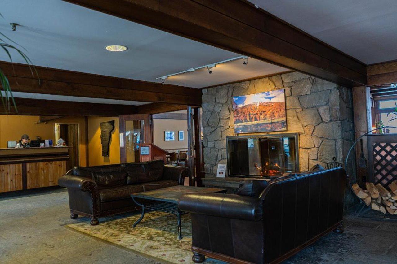 The Black Bear Lodge At Stratton Mountain Resort Extérieur photo