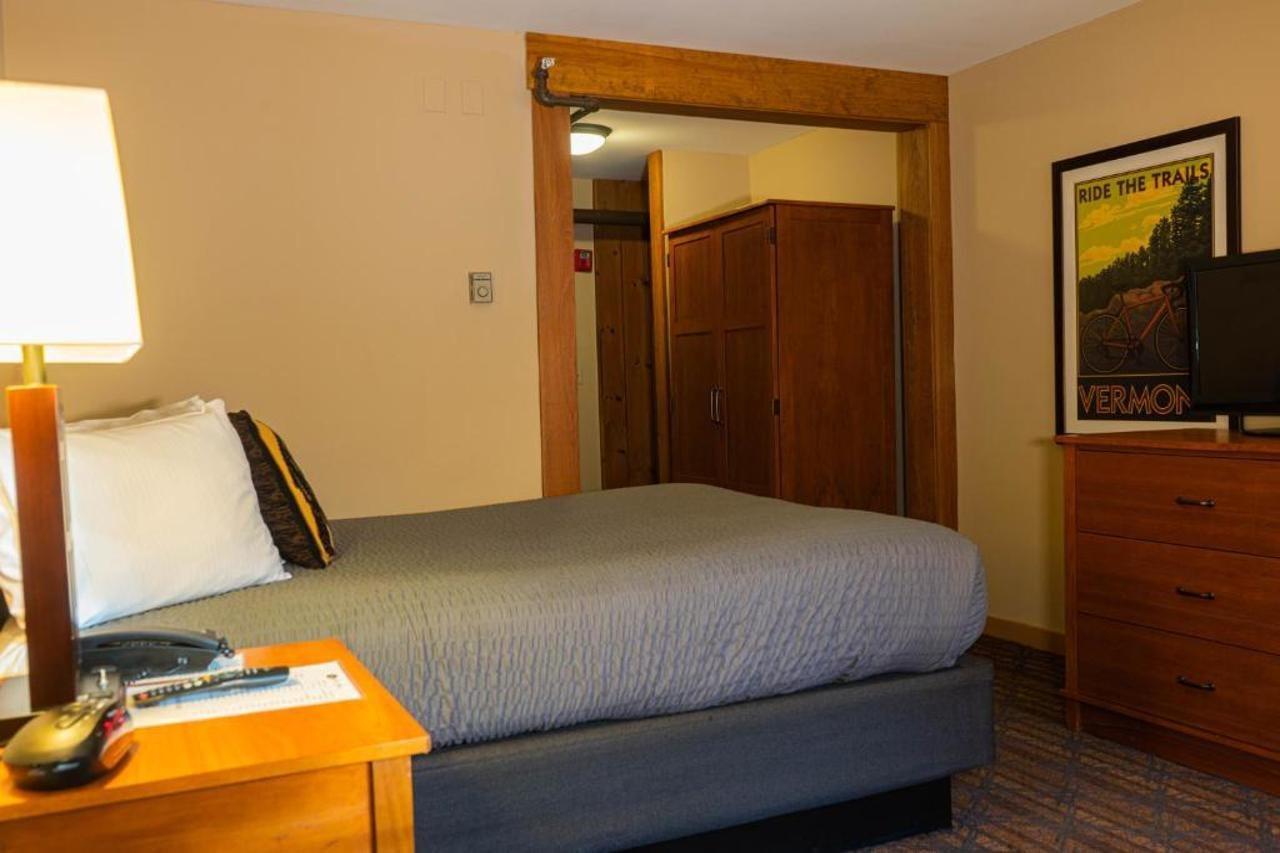 The Black Bear Lodge At Stratton Mountain Resort Extérieur photo