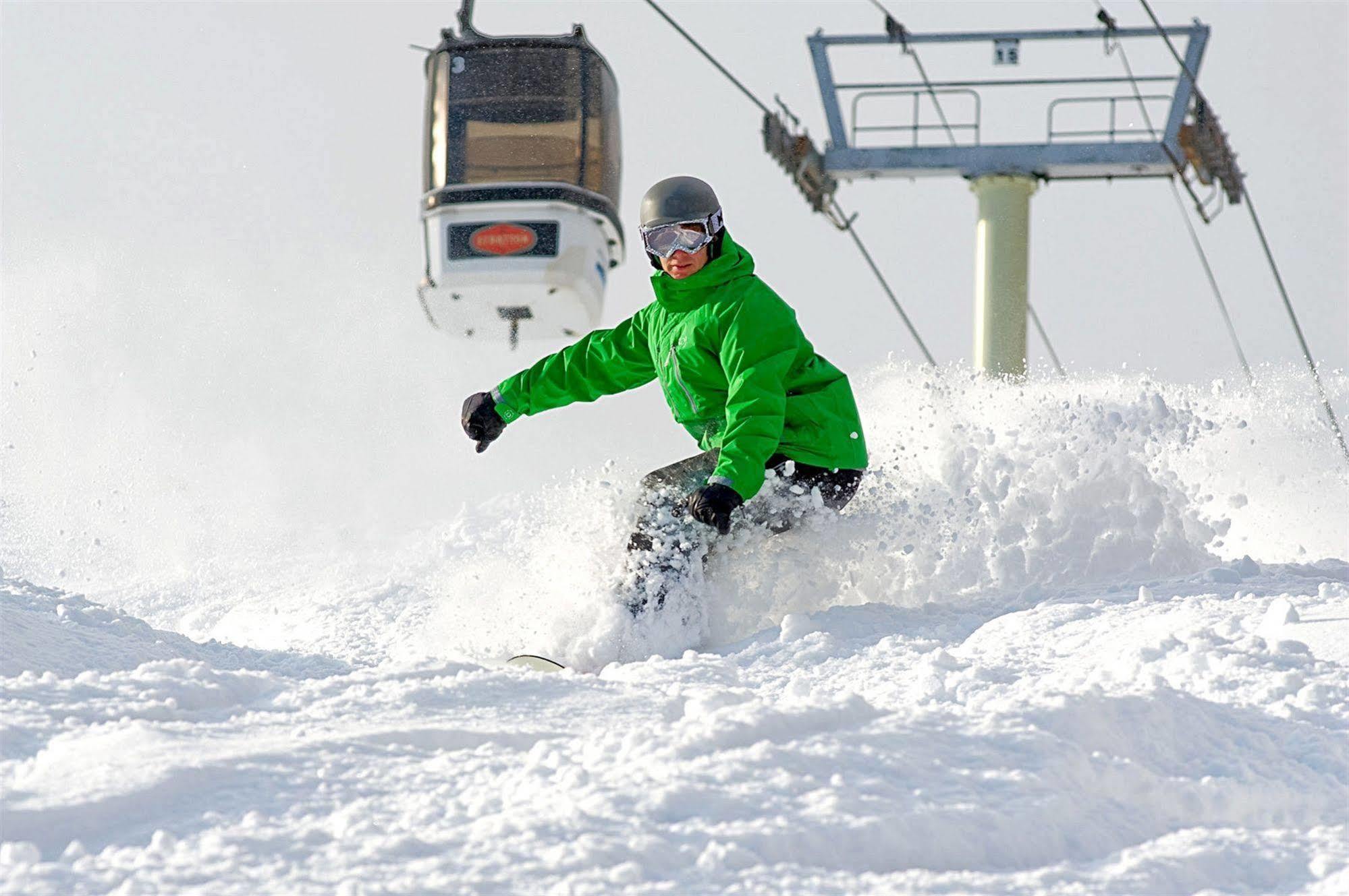The Black Bear Lodge At Stratton Mountain Resort Extérieur photo