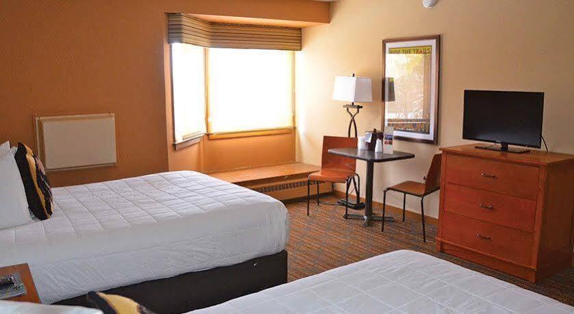 The Black Bear Lodge At Stratton Mountain Resort Extérieur photo